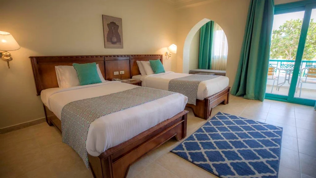 الفندق صن رايز جاردن بيتش ريزورت - الغردقة